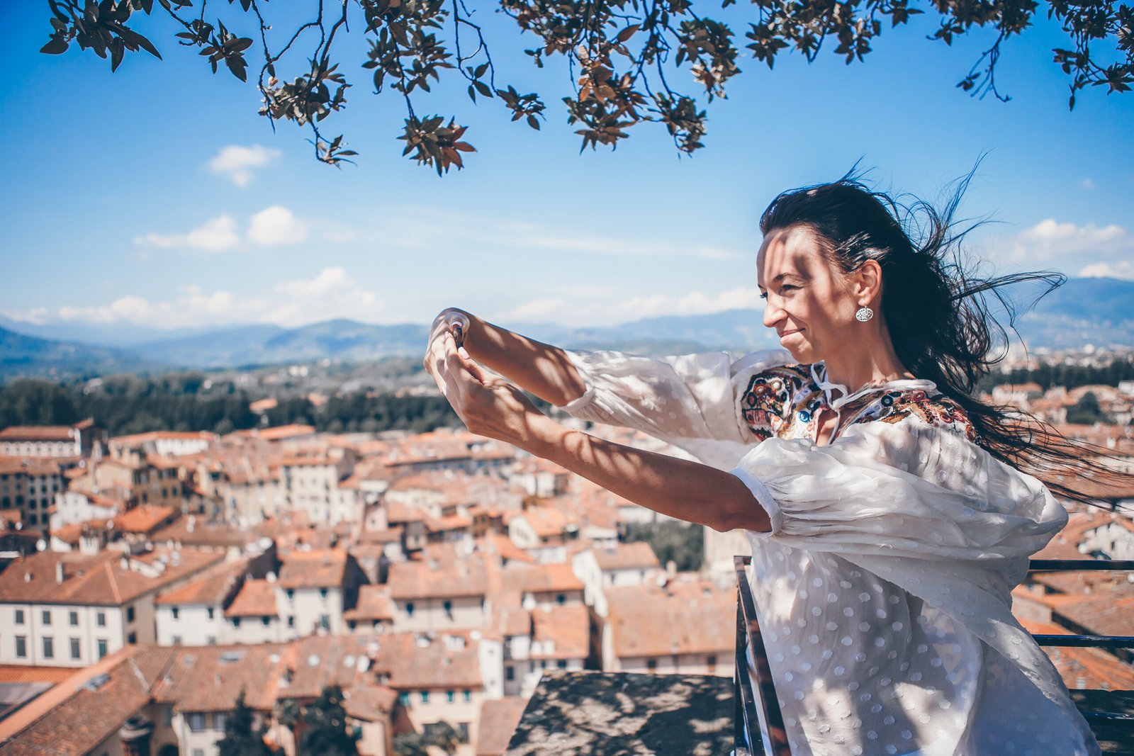 Explore the best breathwork retreats in Europe to embark on your healing journey surrounded by a breathtaking landscape.