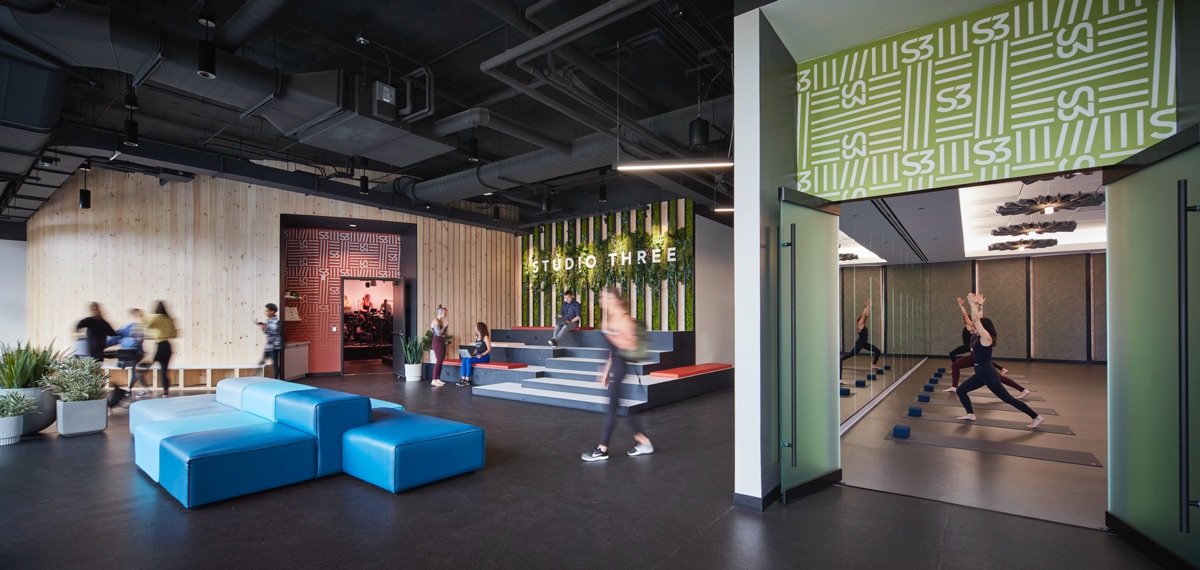 Facilities, Amenities, and Scheduling - Studio Three Fulton Market