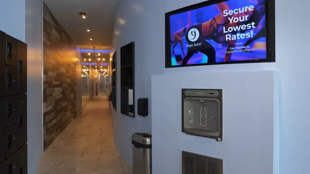 First Impressions and Vibe - Yoga Joint Hollywood Reviews